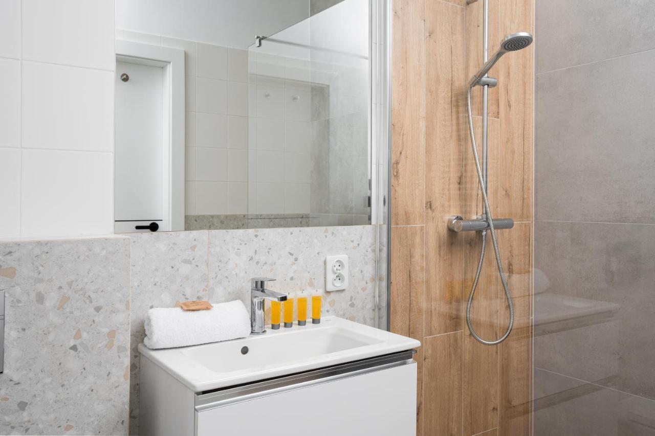 Wola Nakielska Comfort Apartment Varşovia Exterior foto