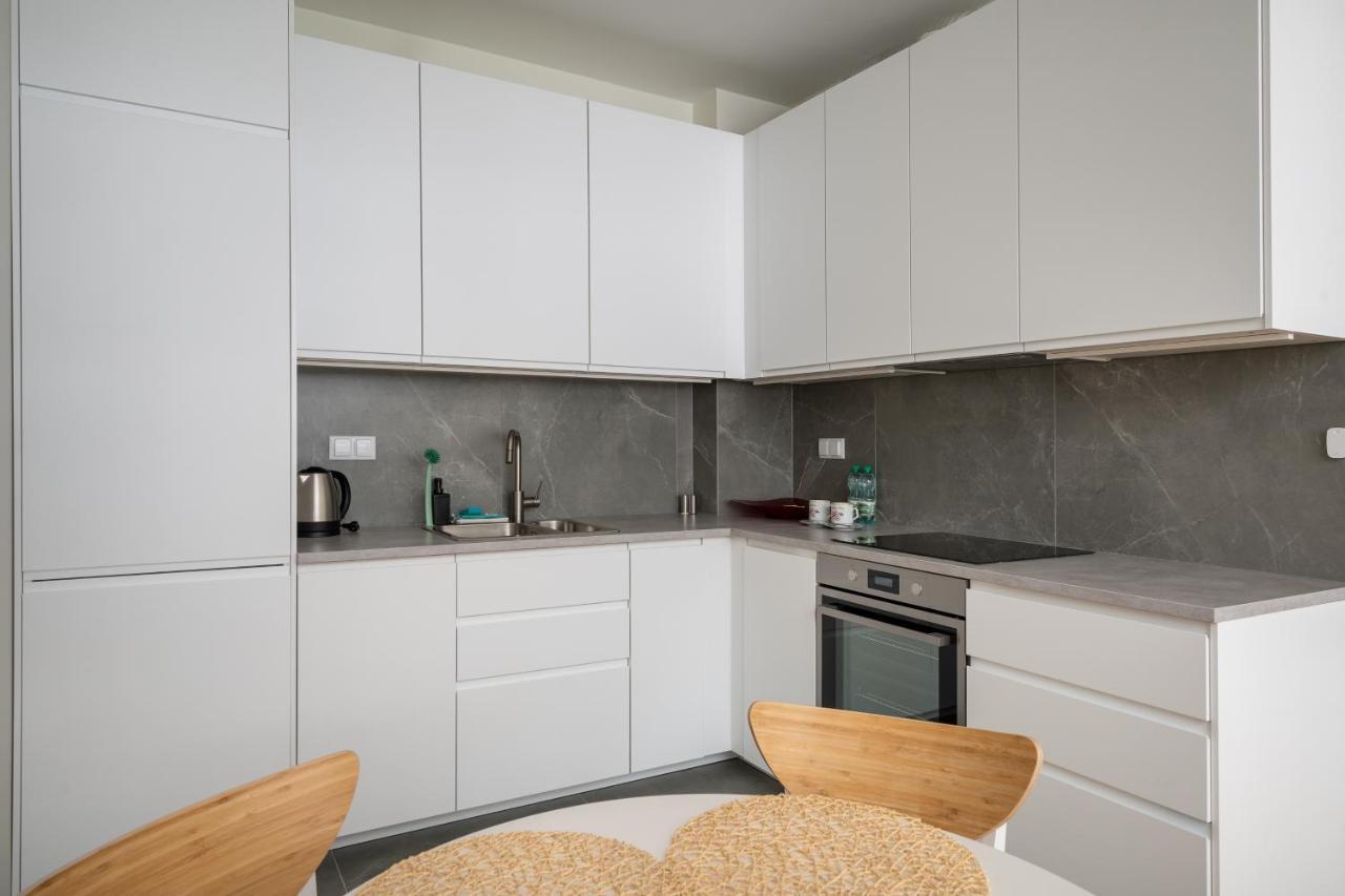 Wola Nakielska Comfort Apartment Varşovia Exterior foto